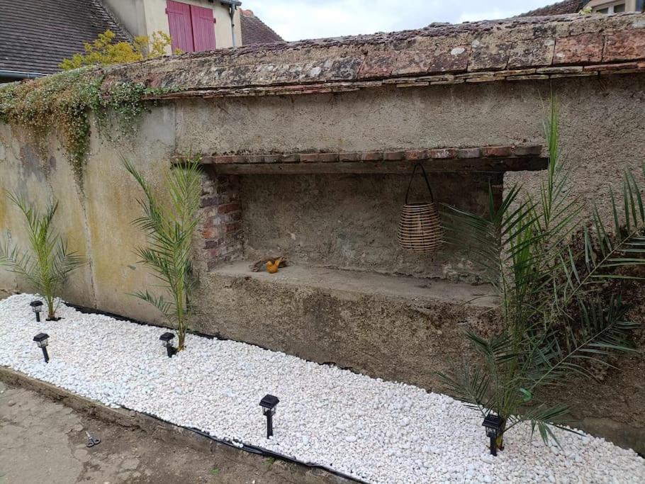 La Petite Falaise, Maison Avec Cour Dreux Centre Exterior foto